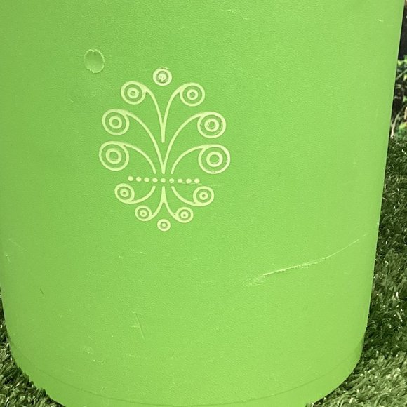 Vintage Tupperware 3 Piece Canister Set Green - Picture 4 of 16